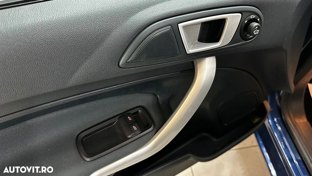 Ford Fiesta 1.6 TDCI Titanium - 13