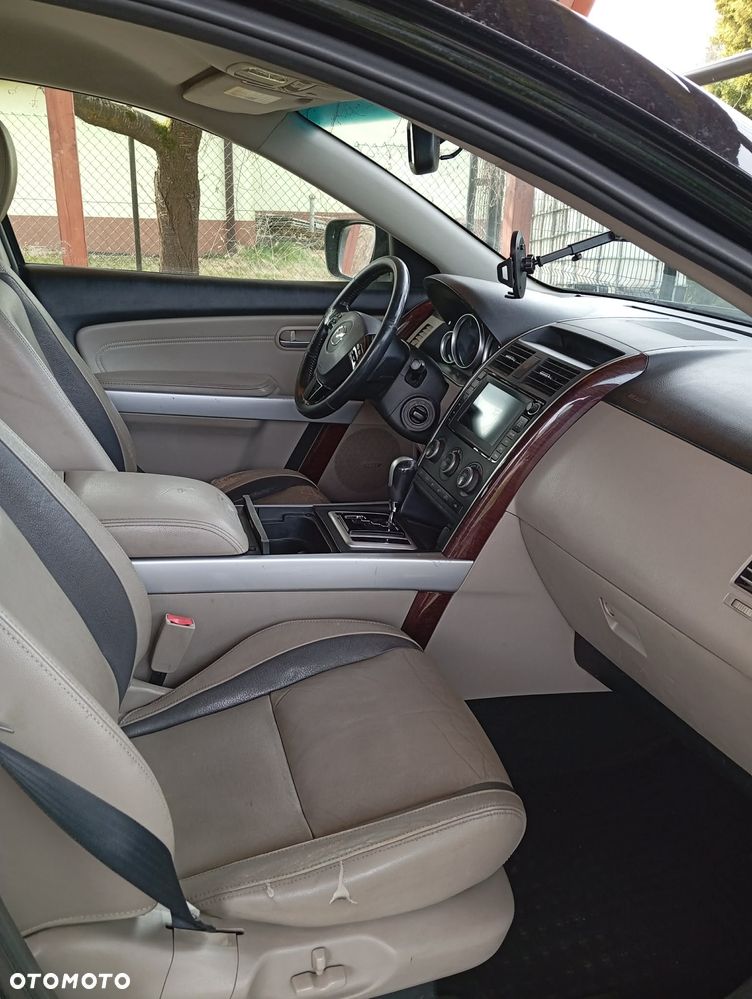 Mazda CX-9 - 10