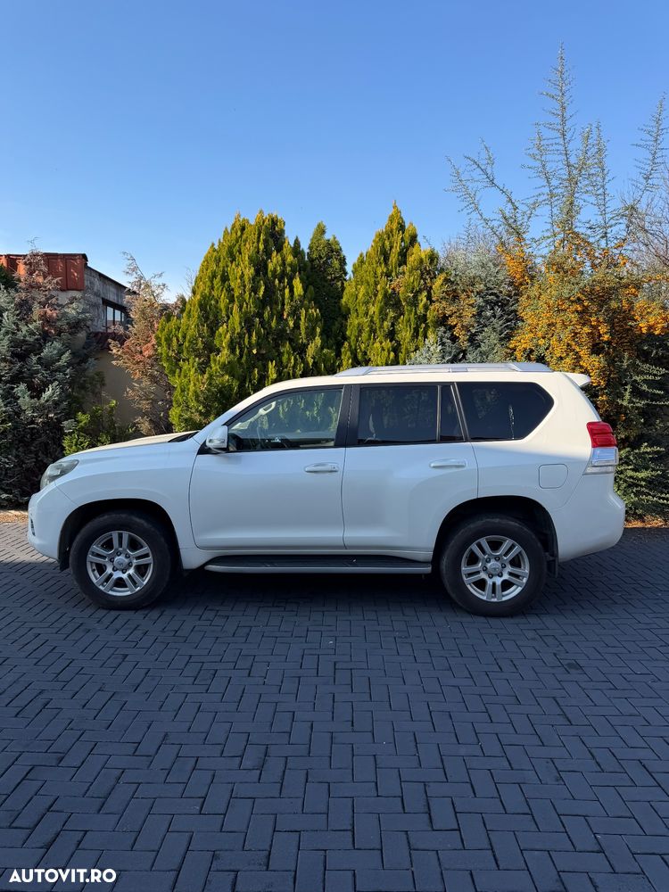 Toyota Land Cruiser 3.0l Turbo D-4D Aut. AVS Luxury - 3