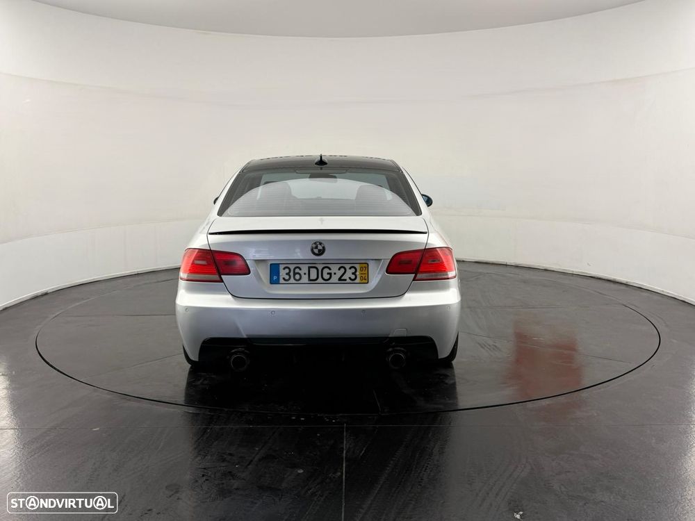 BMW 320 d Coupe - 6