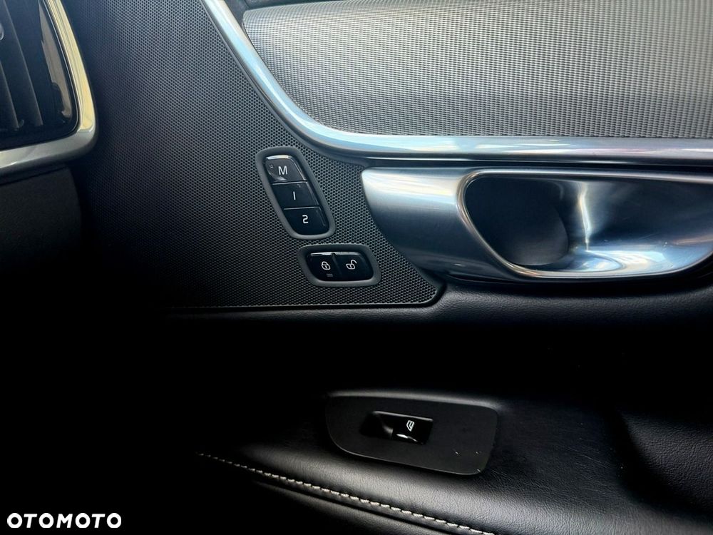 Volvo V90 - 30