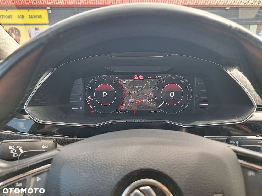 Skoda Superb 2.0 TDI L&K DSG - 23