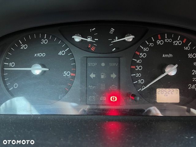 Renault Laguna 1.9 dCi Expression - 11