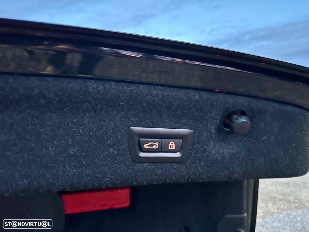 BMW M4 Competition M xDrive - 25