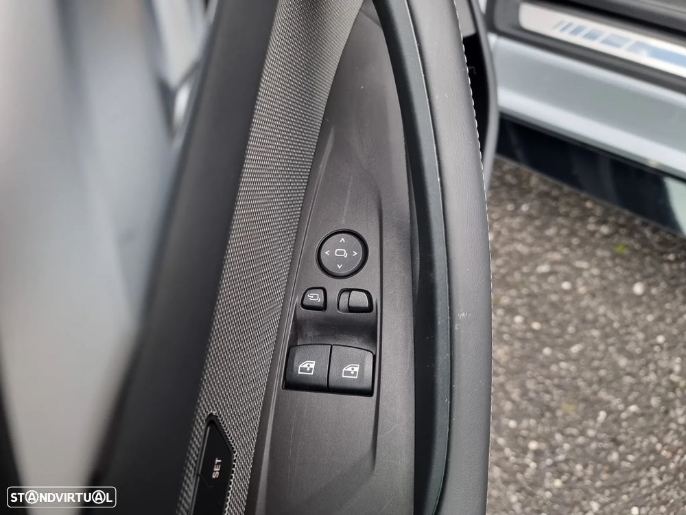 BMW M4 Competition M xDrive - 21