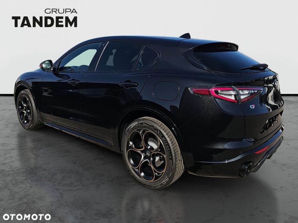 Alfa Romeo Stelvio 2.0 Turbo 16V AT8-Q4 Intensa - 7