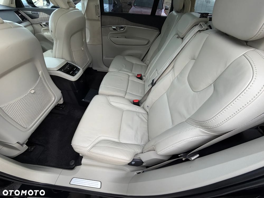 Volvo XC 90 T8 AWD Recharge Ultimate Dark - 34