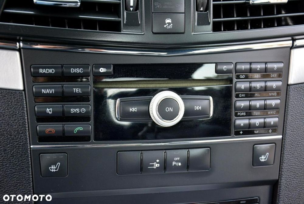 Mercedes-Benz Klasa E 350 CGI BlueEffICIENCY - 25