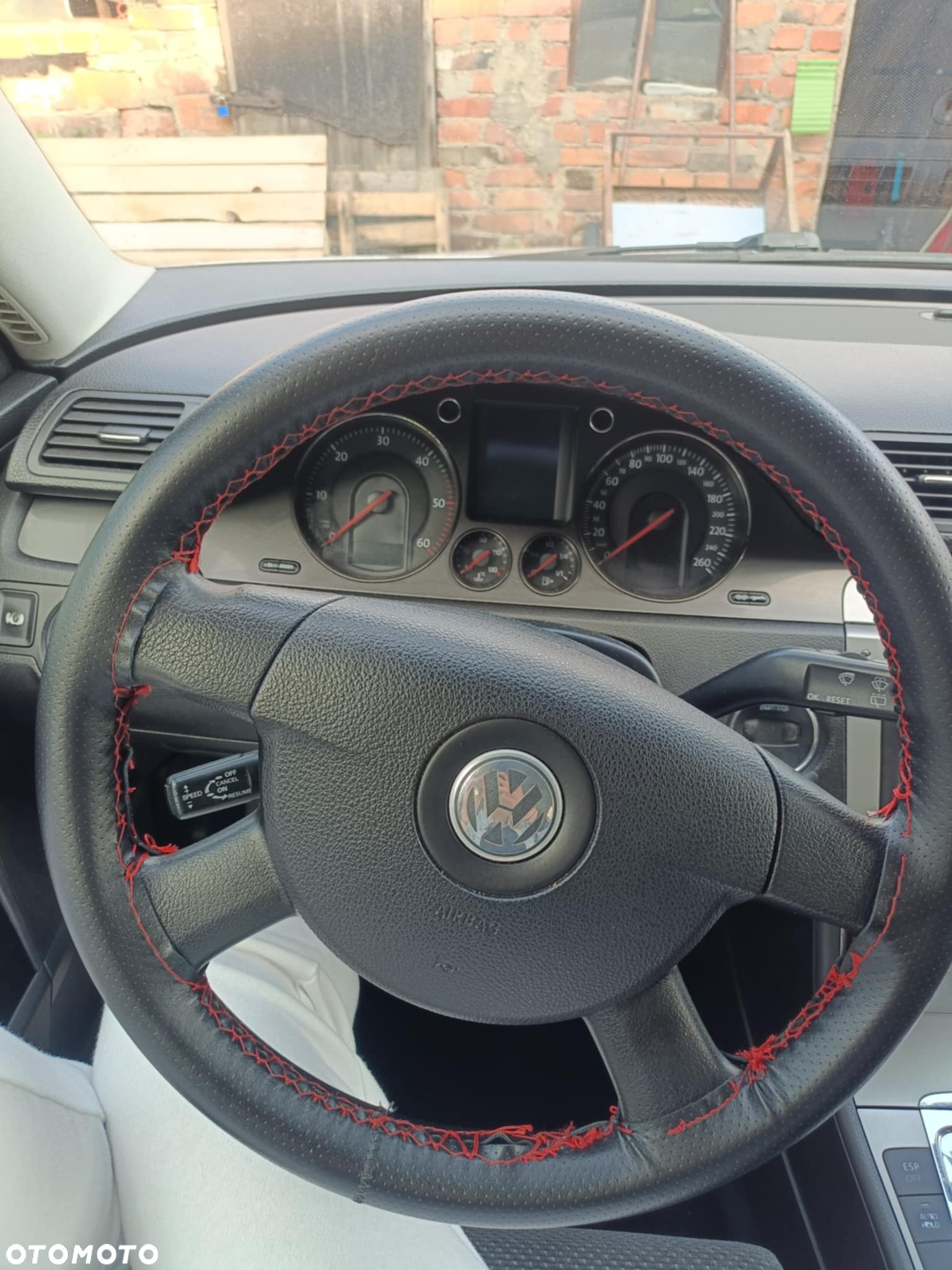 Volkswagen Passat 2.0 TDI Comfortline DSG - 2