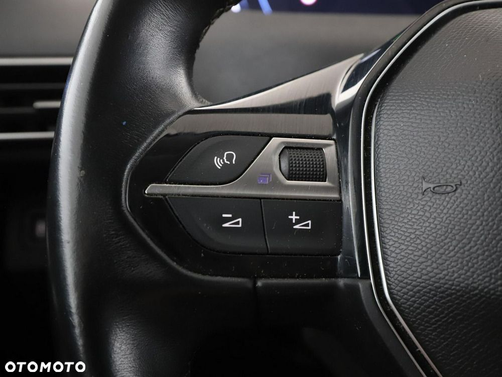 Peugeot 3008 1.2 PureTech Allure - 32