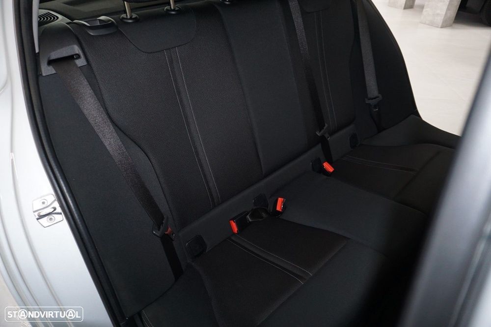 BMW 116 d Line Sport - 13