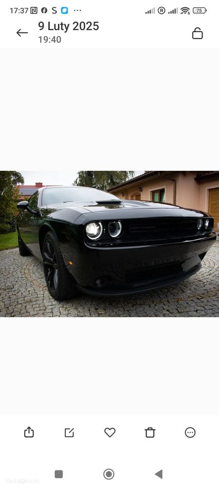 Dodge Challenger - 8