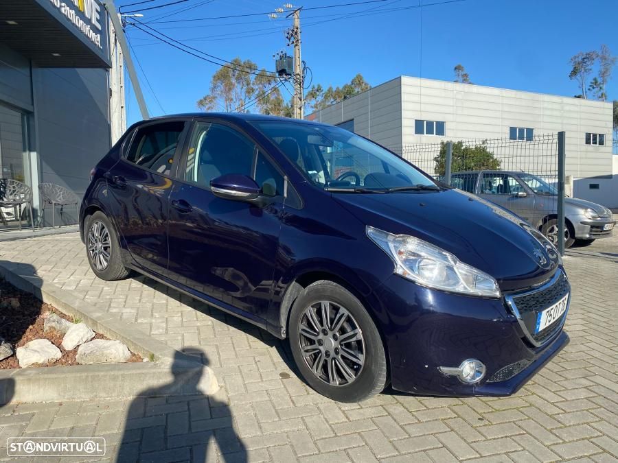 Peugeot 208 1.4 HDi - 2