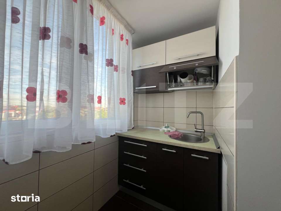 Apartament cu 3 camere de inchiriat, 70 mp, zona Nufarul — fotografia 3