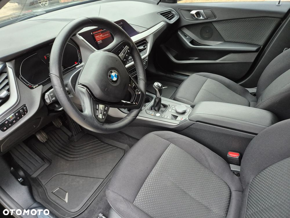 BMW Seria 1 116d - 10