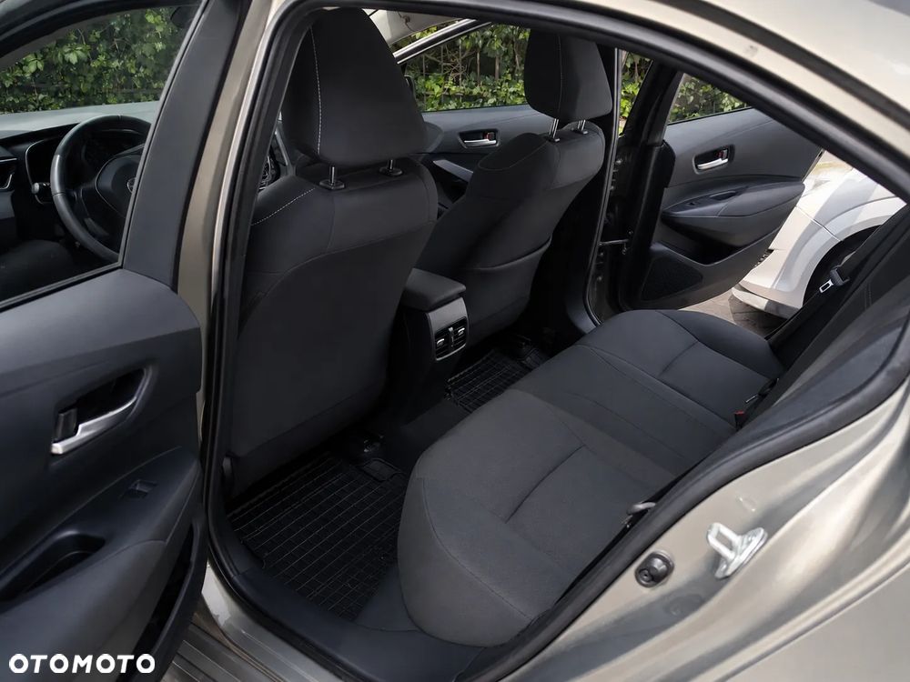 Toyota Corolla 1.6 Comfort - 8