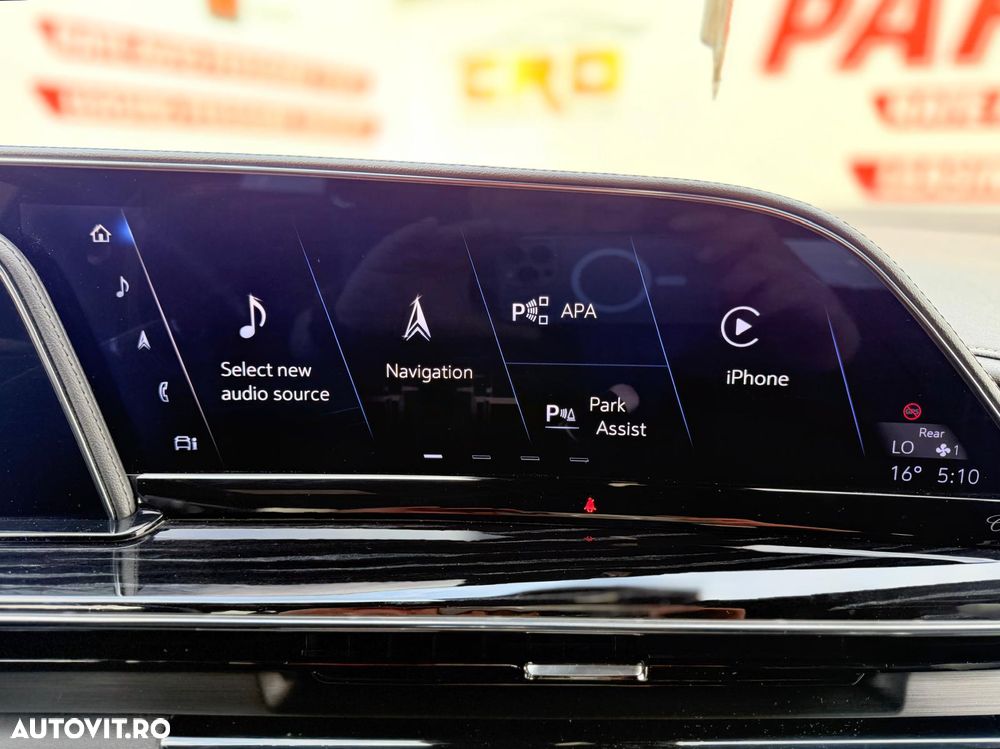 Cadillac Escalade 6.2 V8 AWD AT Platinum - 28