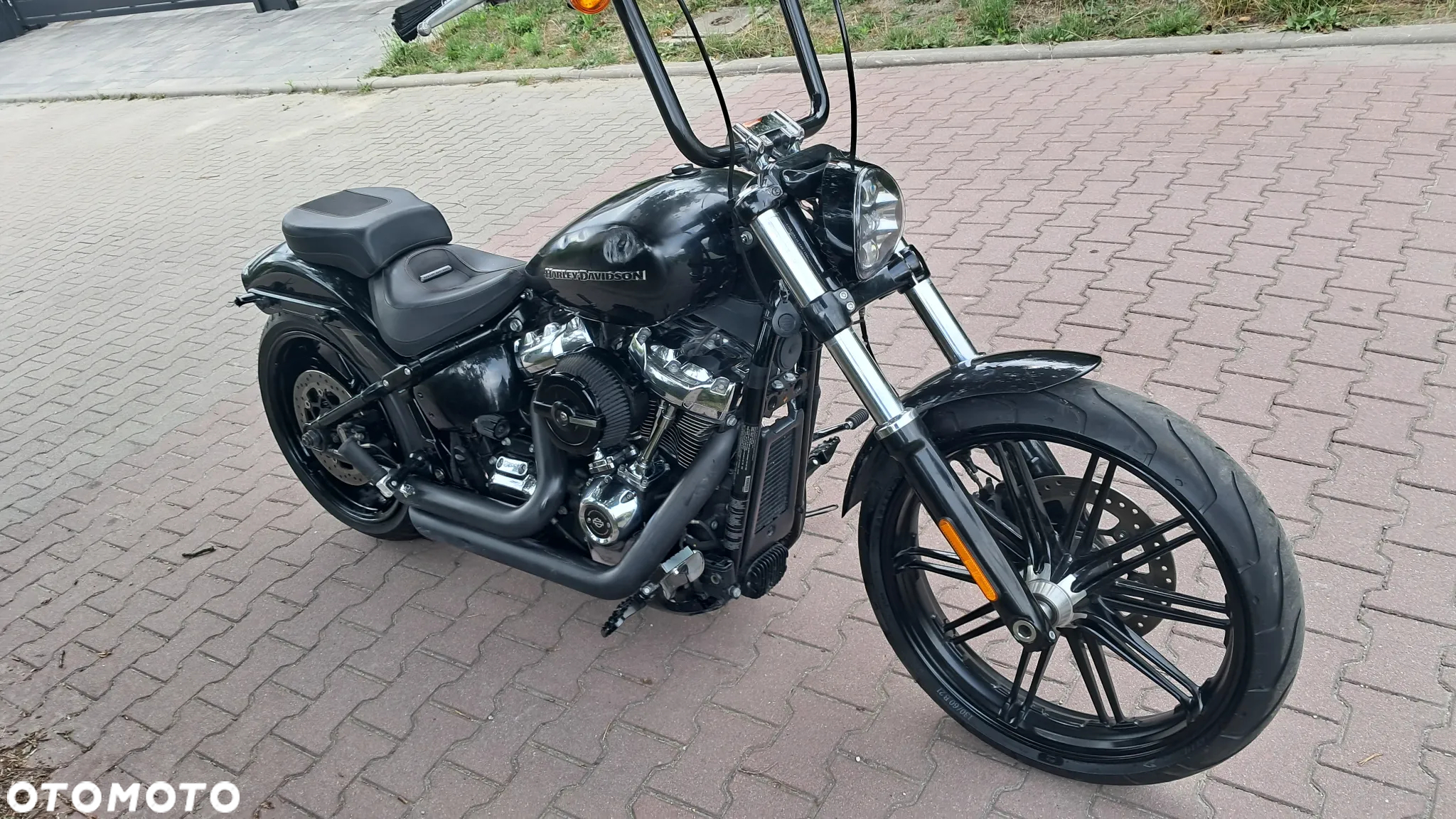 Harley-Davidson Softail Breakout - 8