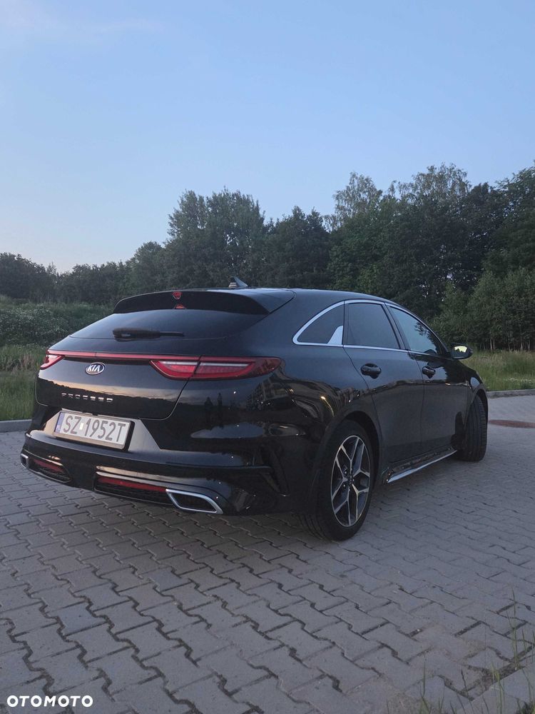 Kia ProCeed - 4