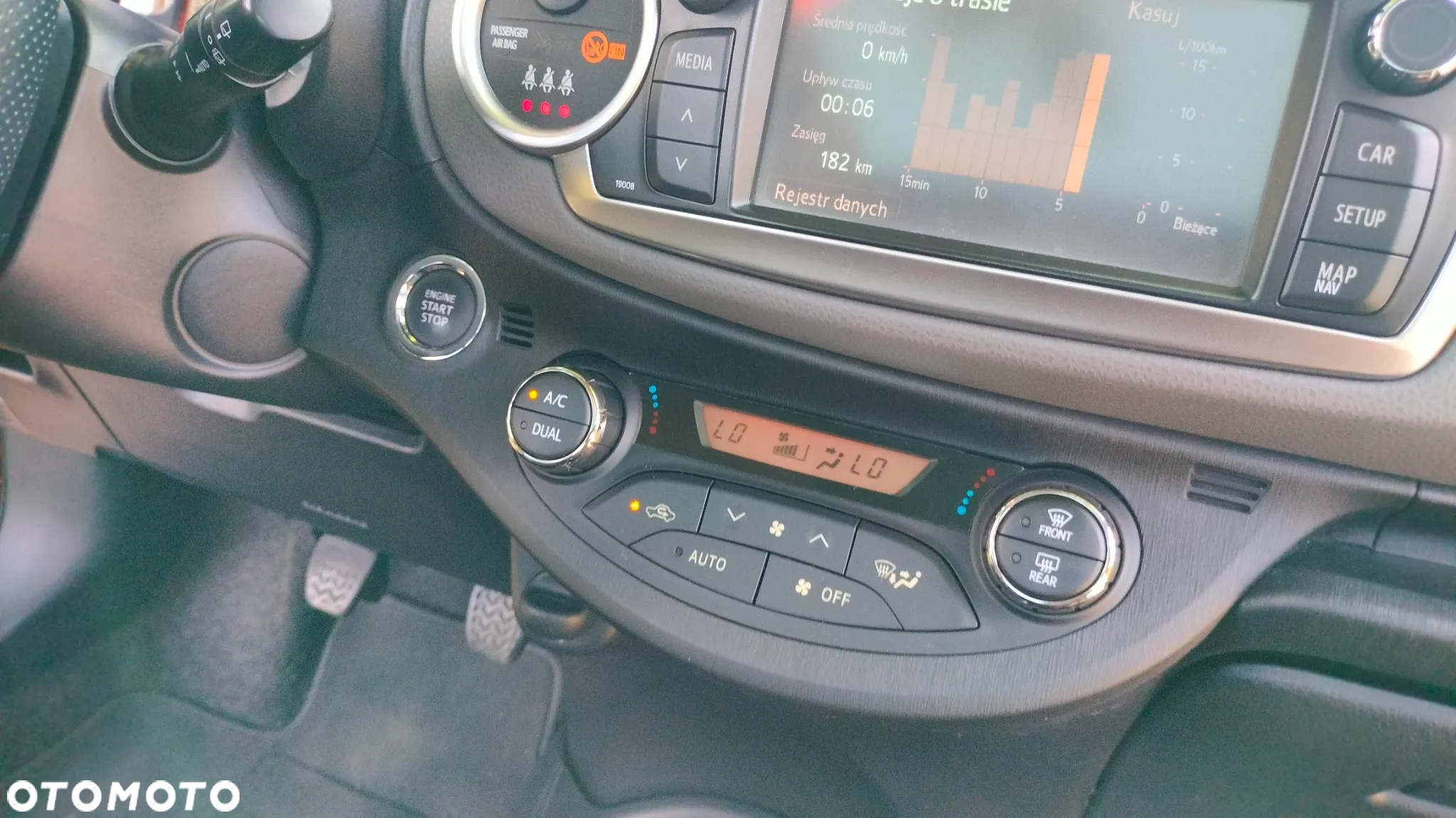 Toyota Yaris 1.33 Business Edition - 24