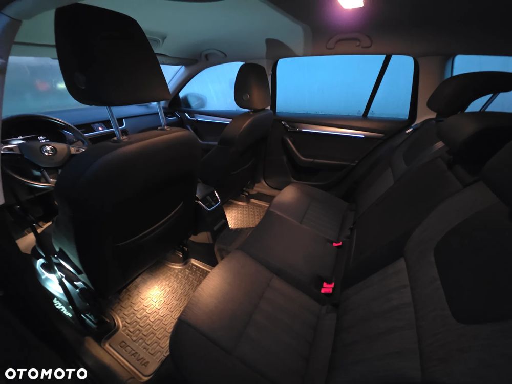 Skoda Octavia 1.5 TSI ACT Style - 23