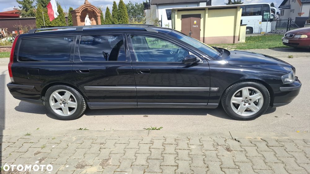 Volvo V70 2.4 - 35