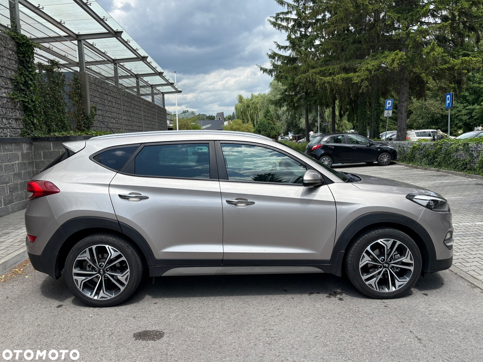 Hyundai Tucson 1.7 CRDI BlueDrive Comfort 2WD DCT - 4