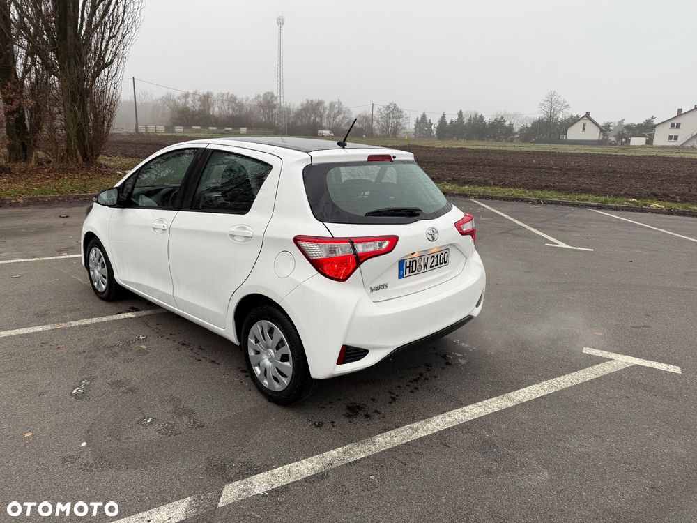 Toyota Yaris 1.5 Premium - 7