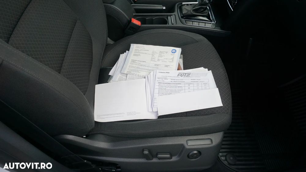 Skoda Superb 2.0 TDI Green tec DSG Elegance - 32
