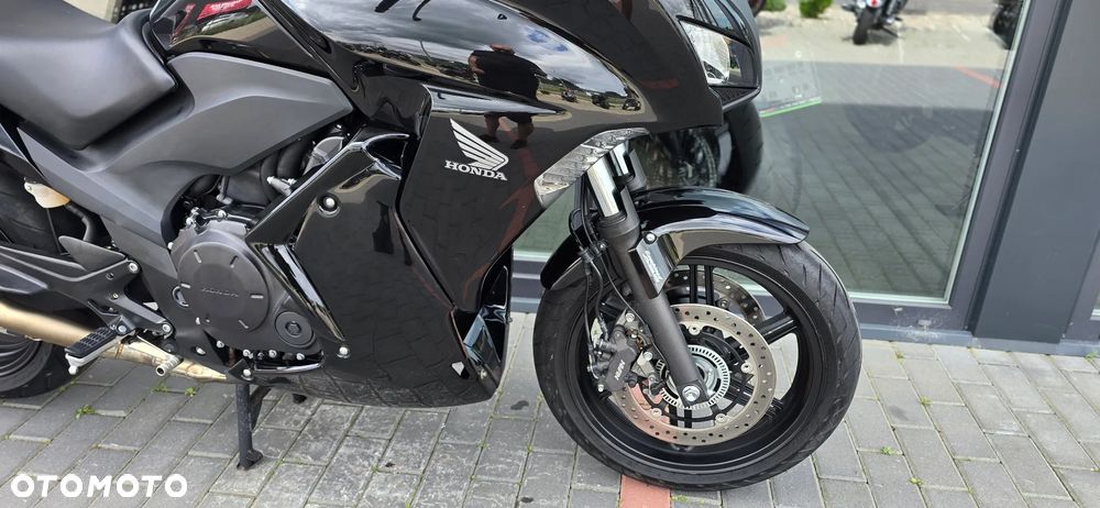 Honda CBF - 23
