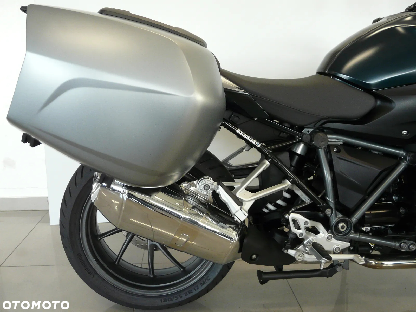 BMW R - 9