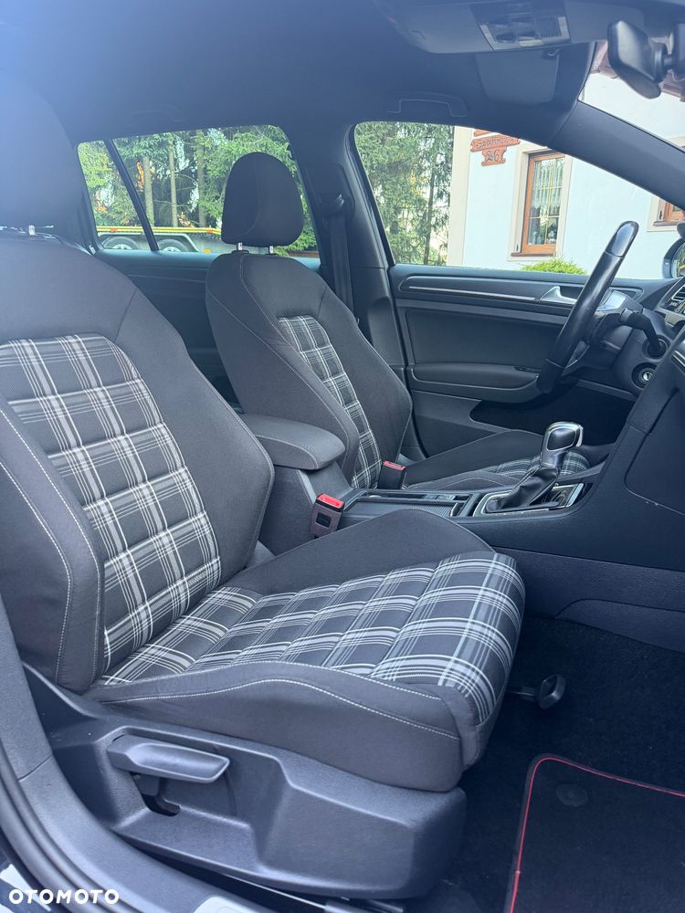 Volkswagen Golf 2.0 TDI BMT GTD DSG - 30