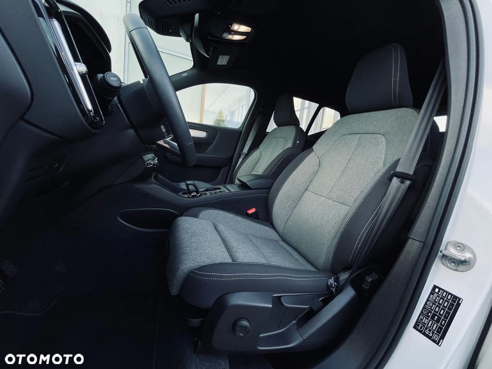 Volvo XC 40 B3 Core - 22
