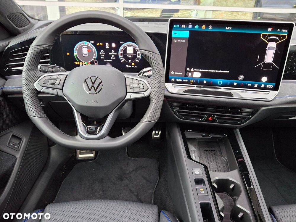 Volkswagen Passat - 23