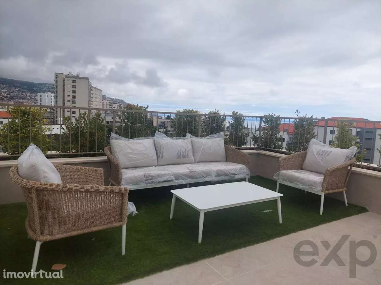 Apartamento T3 com Piscina e Vista Baia do Funchal - Grande imagem: 4/60