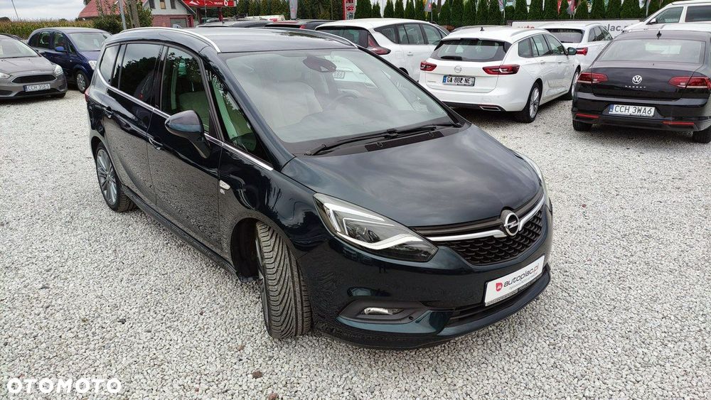 Opel Zafira - 10