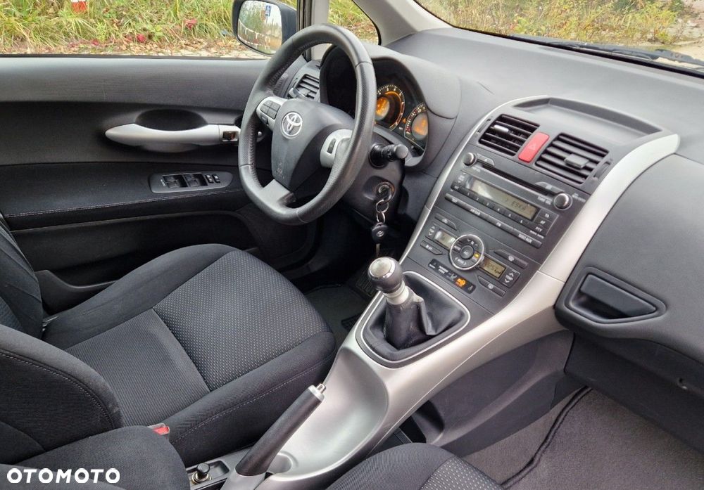 Toyota Auris 1.33 Dual-VVT-i Life - 29