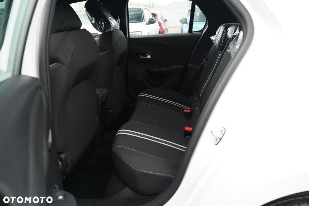 Opel Corsa 1.2 T GS S&S - 11