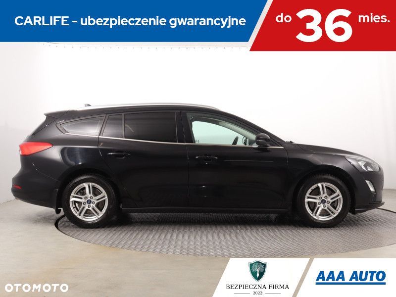 Ford Focus SW - 8