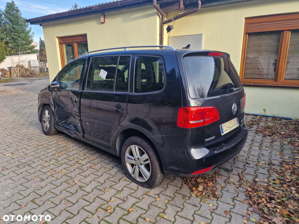 Volkswagen Touran 2.0 TDI DPF BlueMotion Technology DSG MATCH - 16