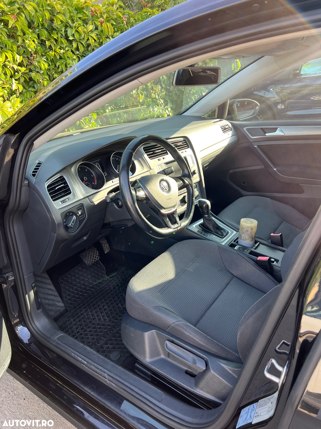 Volkswagen Golf - 12