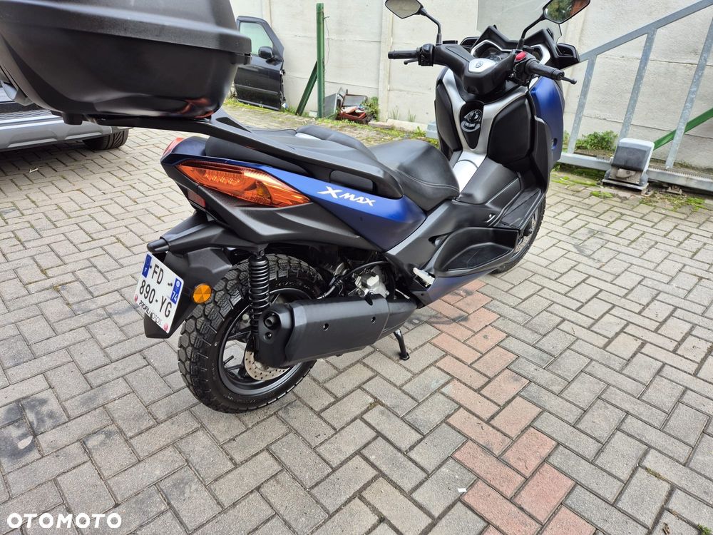 Yamaha X-max - 5