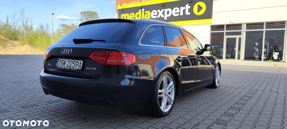 Audi A4 Avant 2.0 TDI - 10