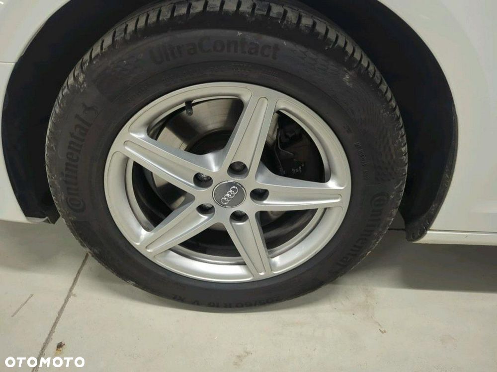 Audi A4 Limousine 35 TFSI S tronic - 7