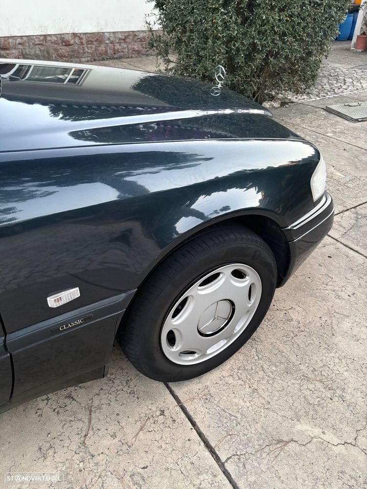 Mercedes-Benz C 220 D Classic - 27