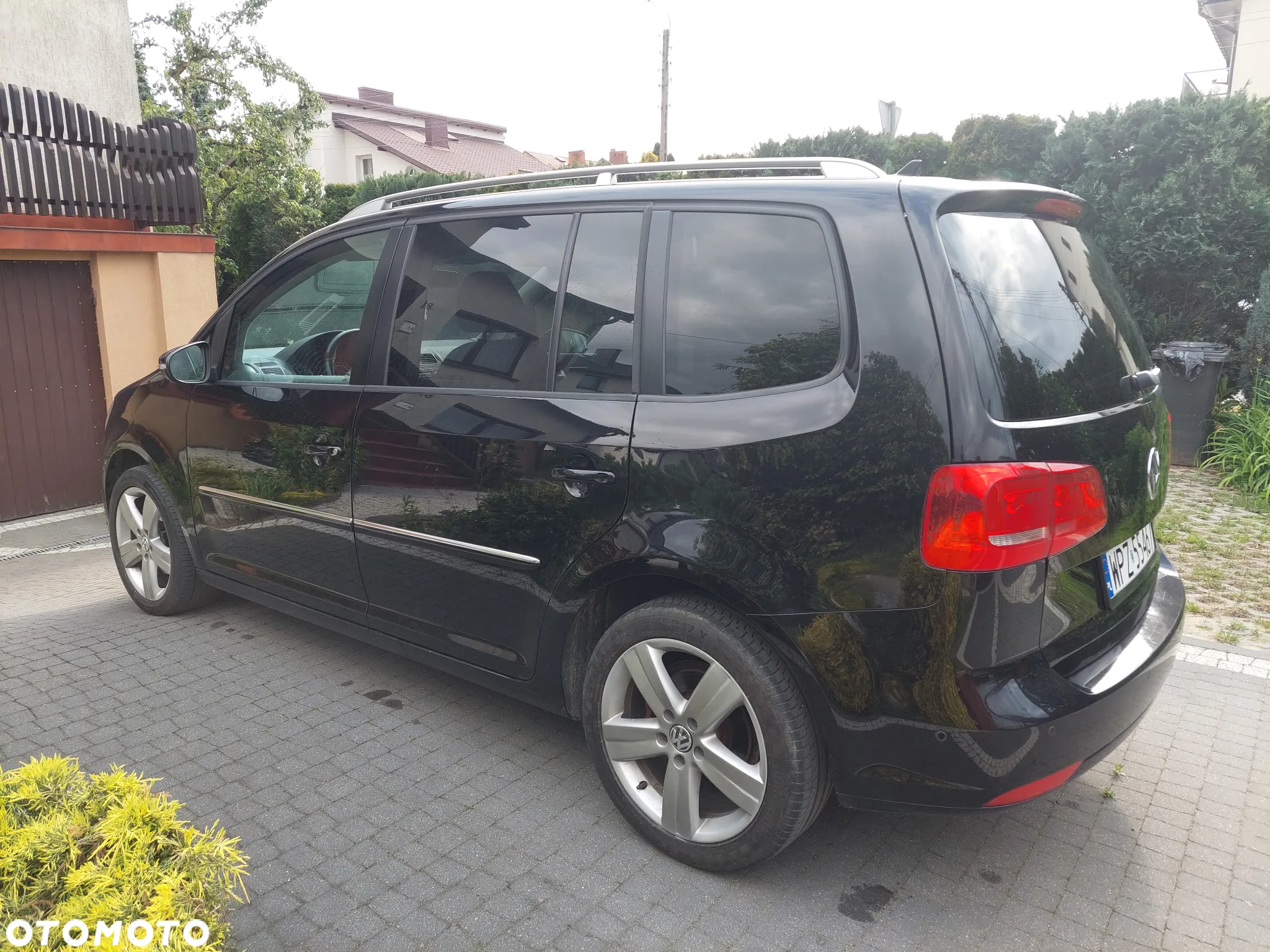 Volkswagen Touran 1.6 TDI DPF Highline DSG - 19