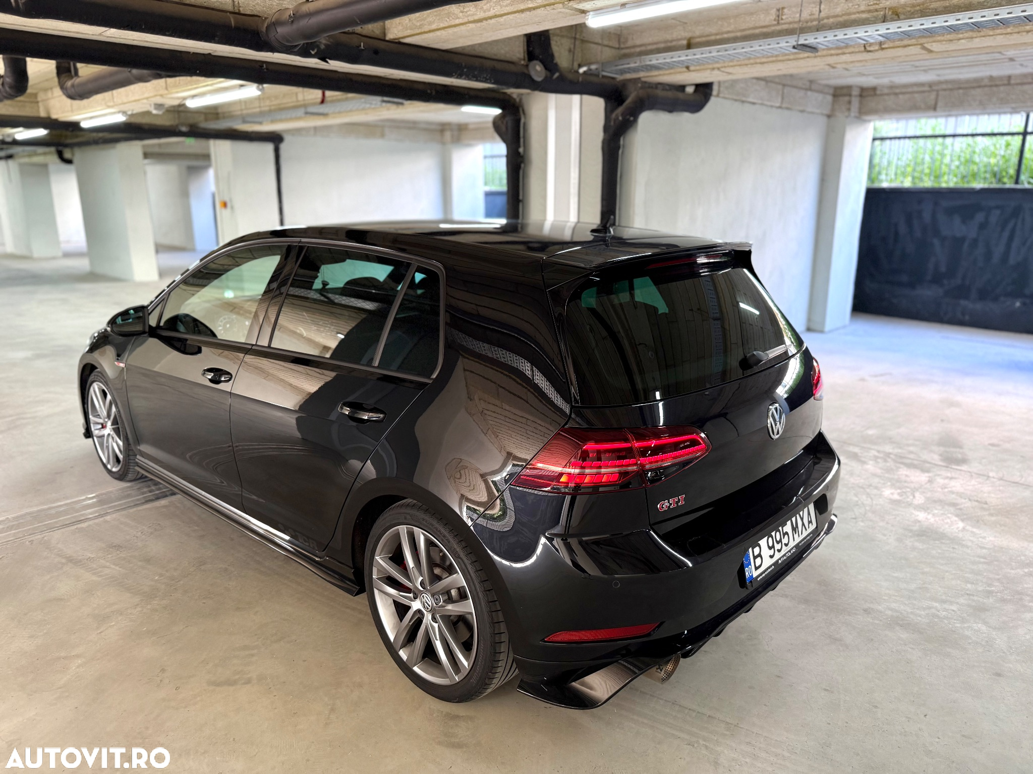 Volkswagen Golf GTI TCR 2.0 TSI OPF DSG - 3