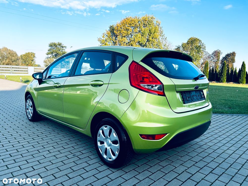 Ford Fiesta 1.25 Ambiente - 14