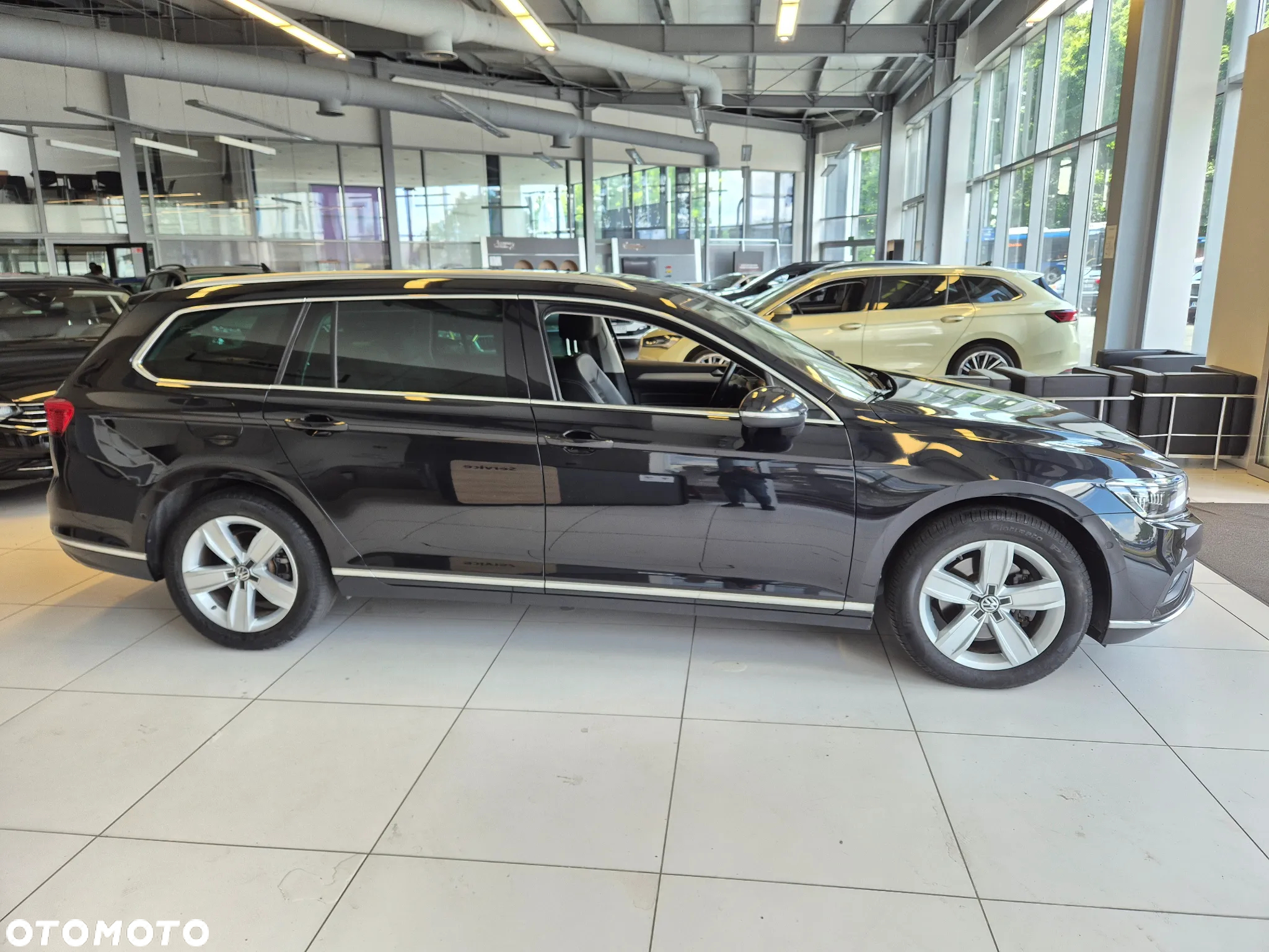 Volkswagen Passat 2.0 TSI Elegance DSG - 2