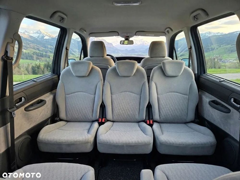 Peugeot 807